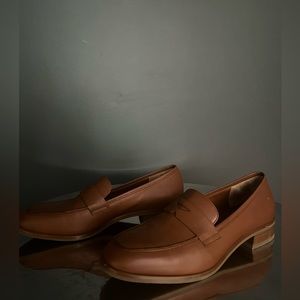 Aquatalia loafer brown 8.5